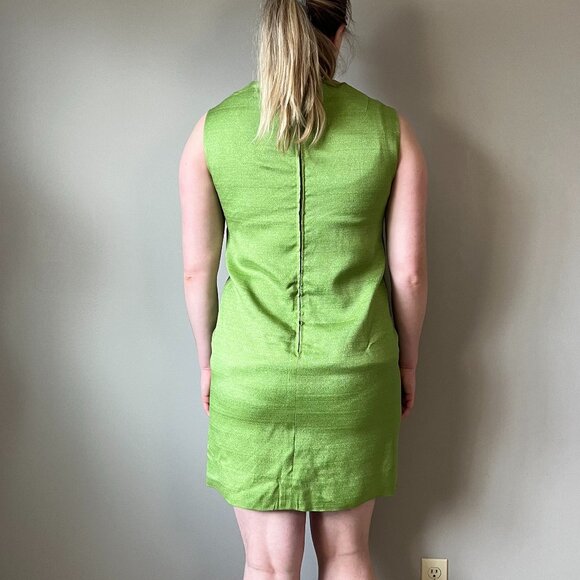 Vintage 1960s green gingham shift dress - Picture 3 of 16